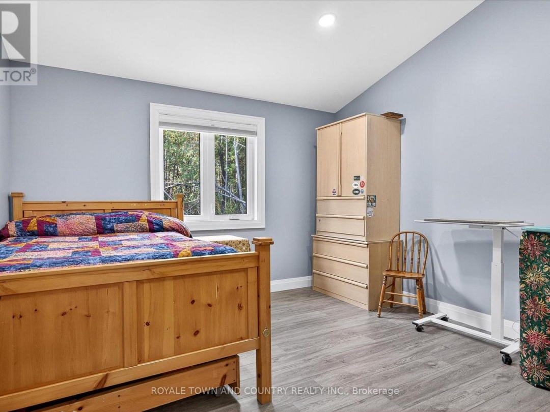 9 LYTLE LANE, 