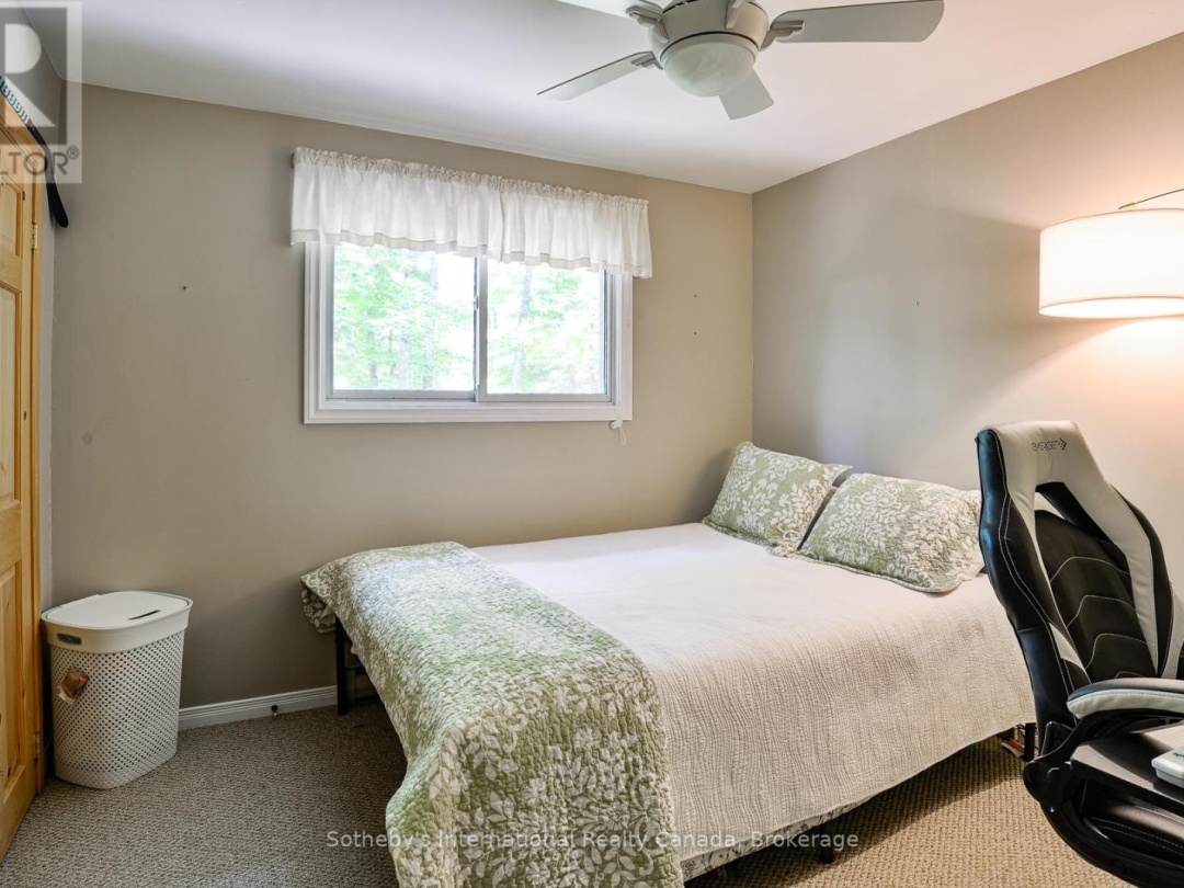 1062 BRADLEY ROAD, Lake Muskoka