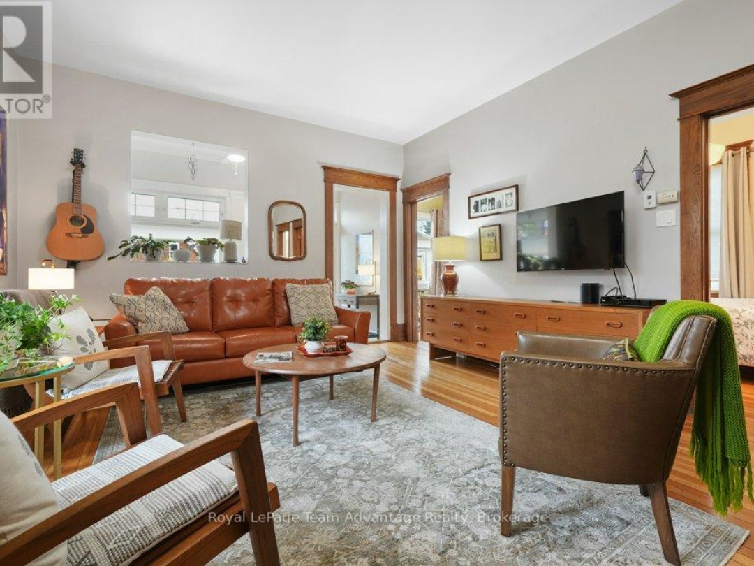 3 BELVEDERE AVENUE, Parry Sound