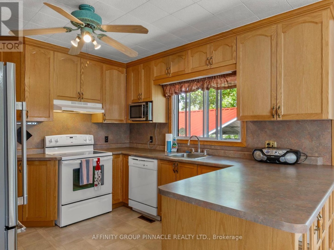572 COUNTY RD 8 ROAD, Kawartha Lakes (Verulam)