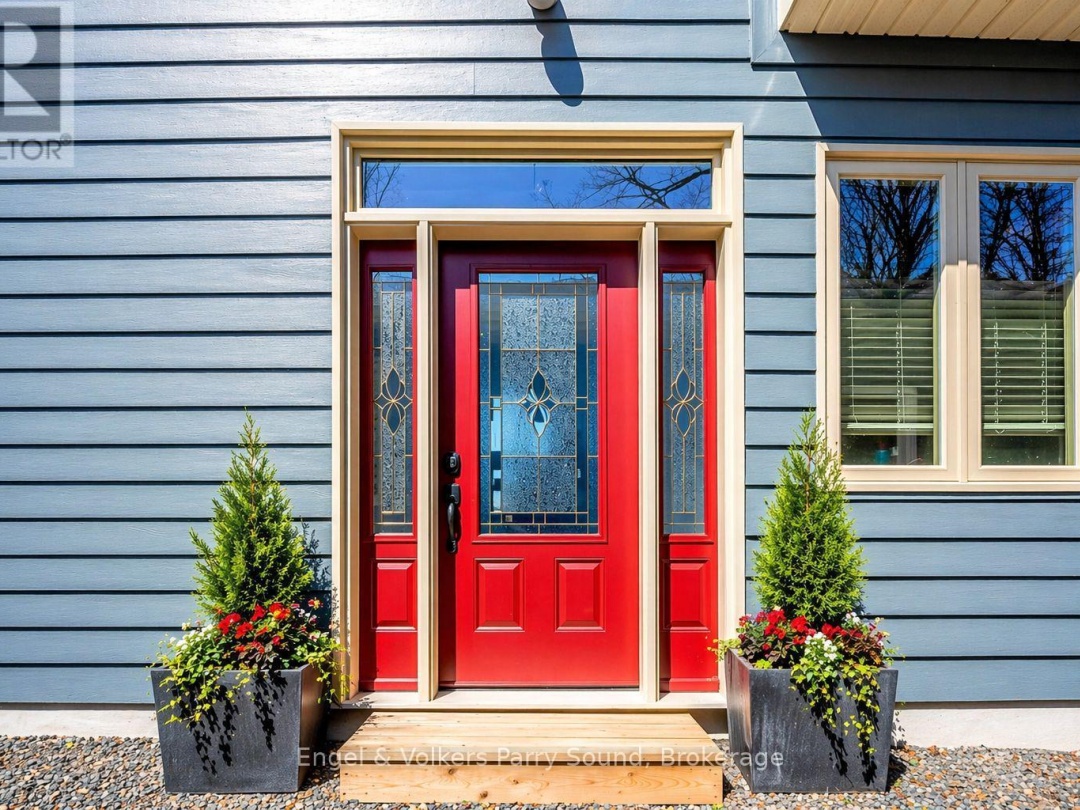 29 QUEEN STREET, Parry Sound