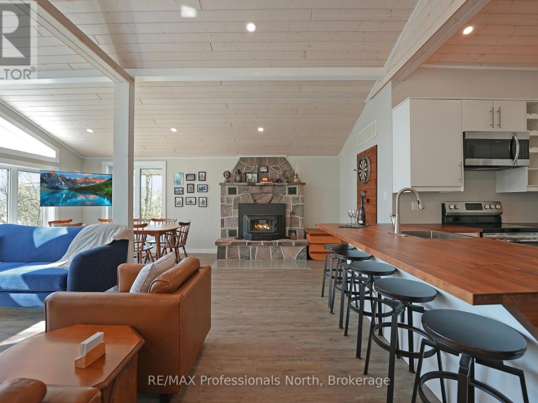 13914 HWY 35, Mountain Lake