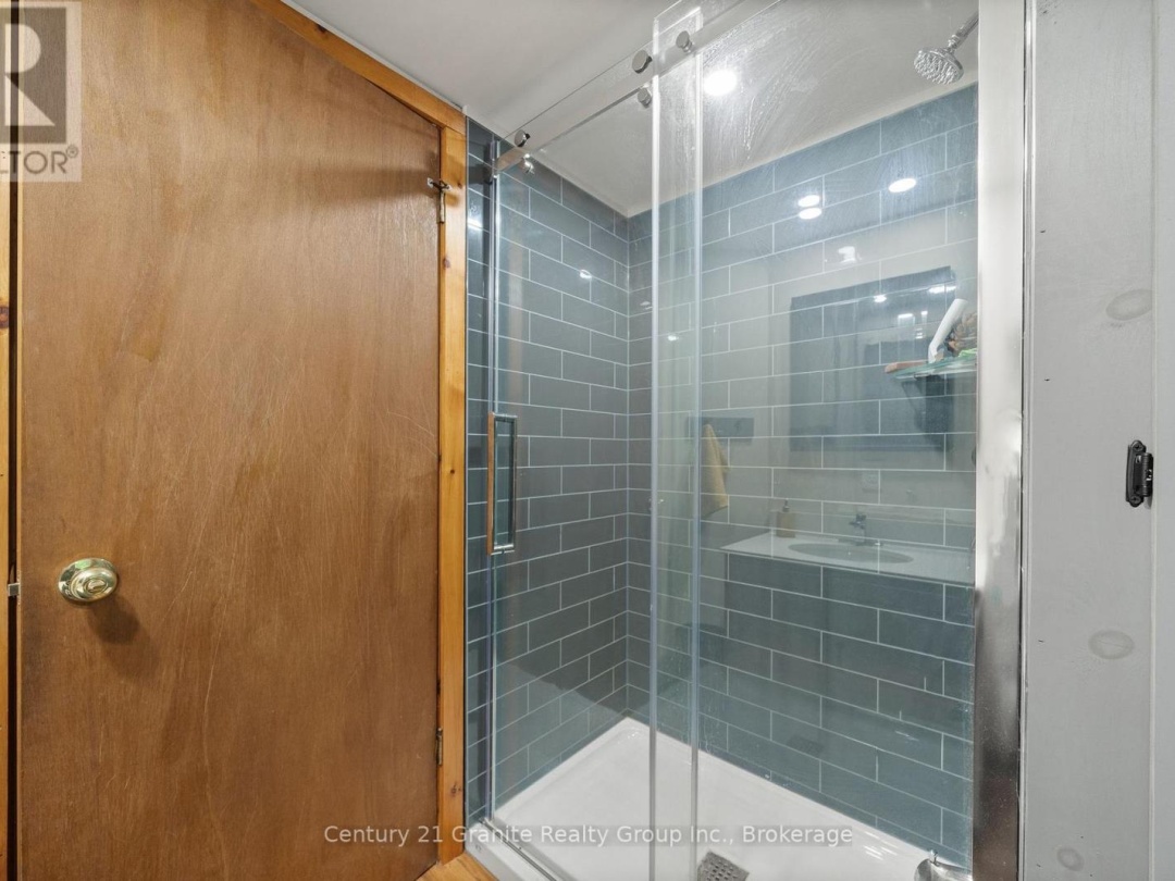 19221 HIGHWAY 118, Highlands East (Monmouth)