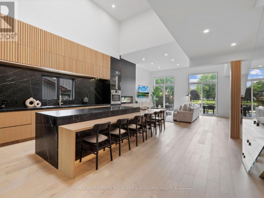 36 SIMCOE ROAD, Lake Simcoe