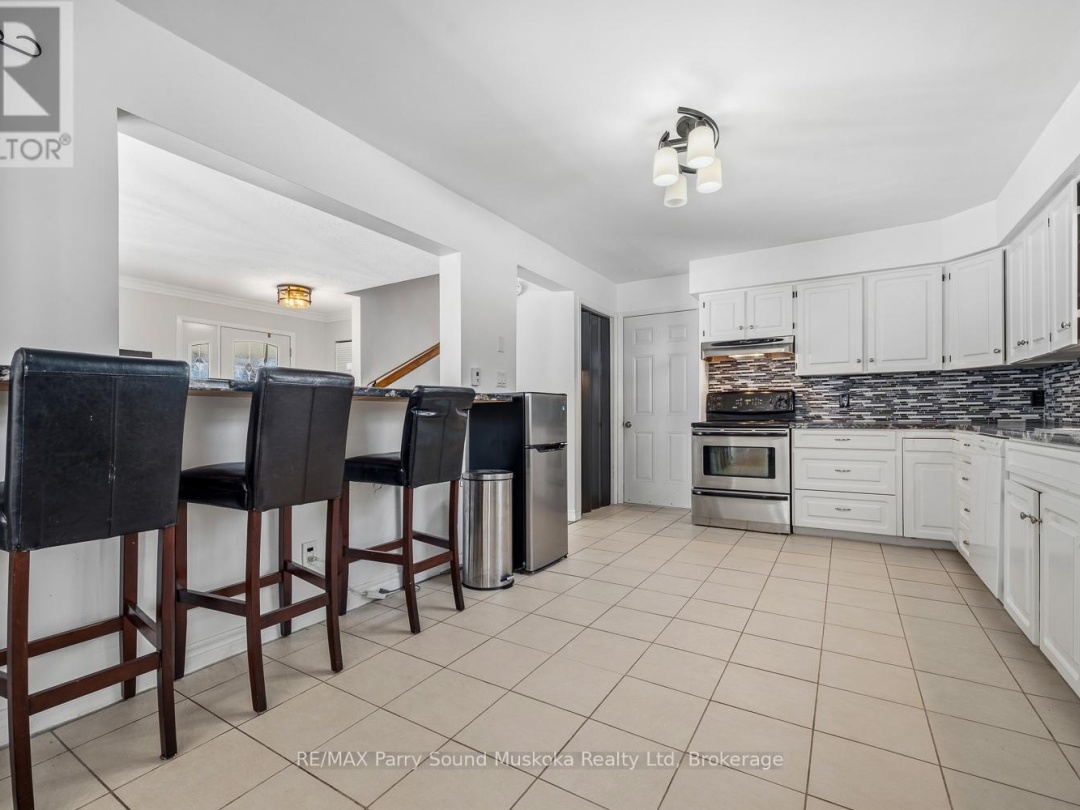 55 A CASCADE STREET E, Parry Sound