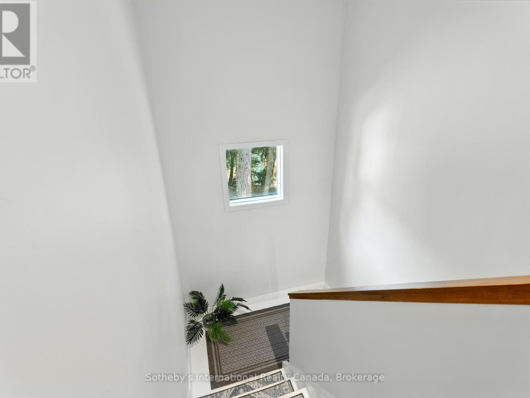 49 SOUTHBANK DRIVE, 