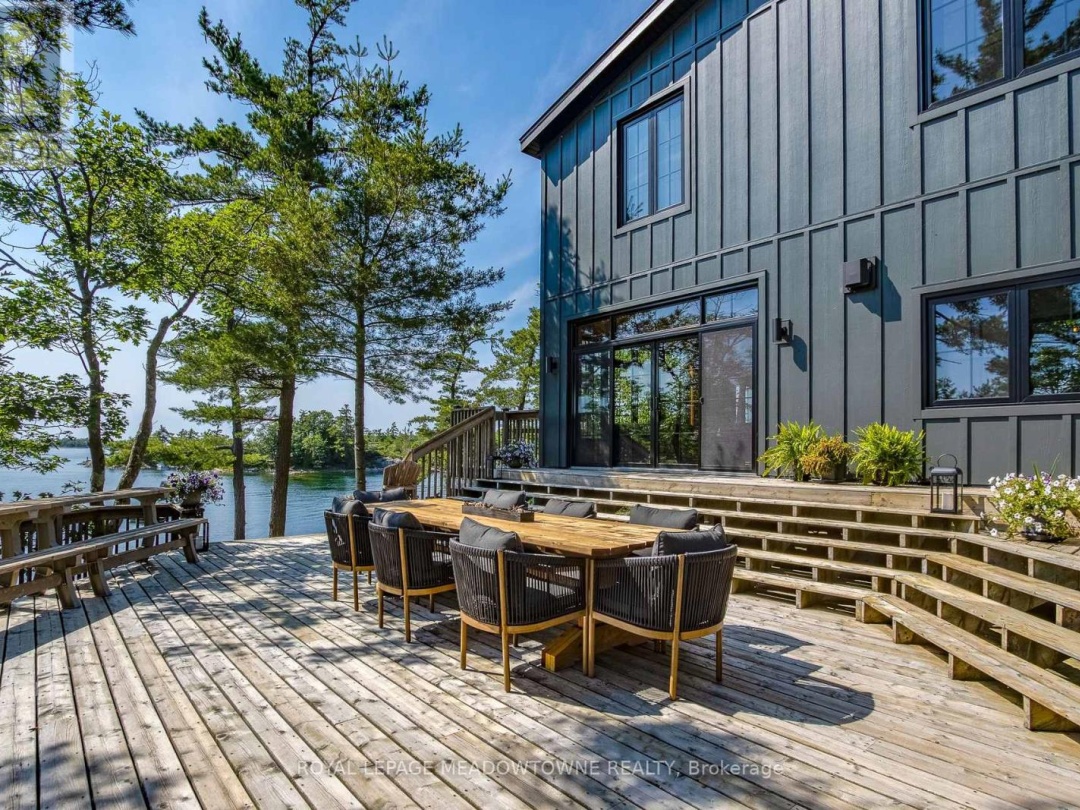 1 GB466 ISLAND AKA TOWER ISLAND, Georgian Bay