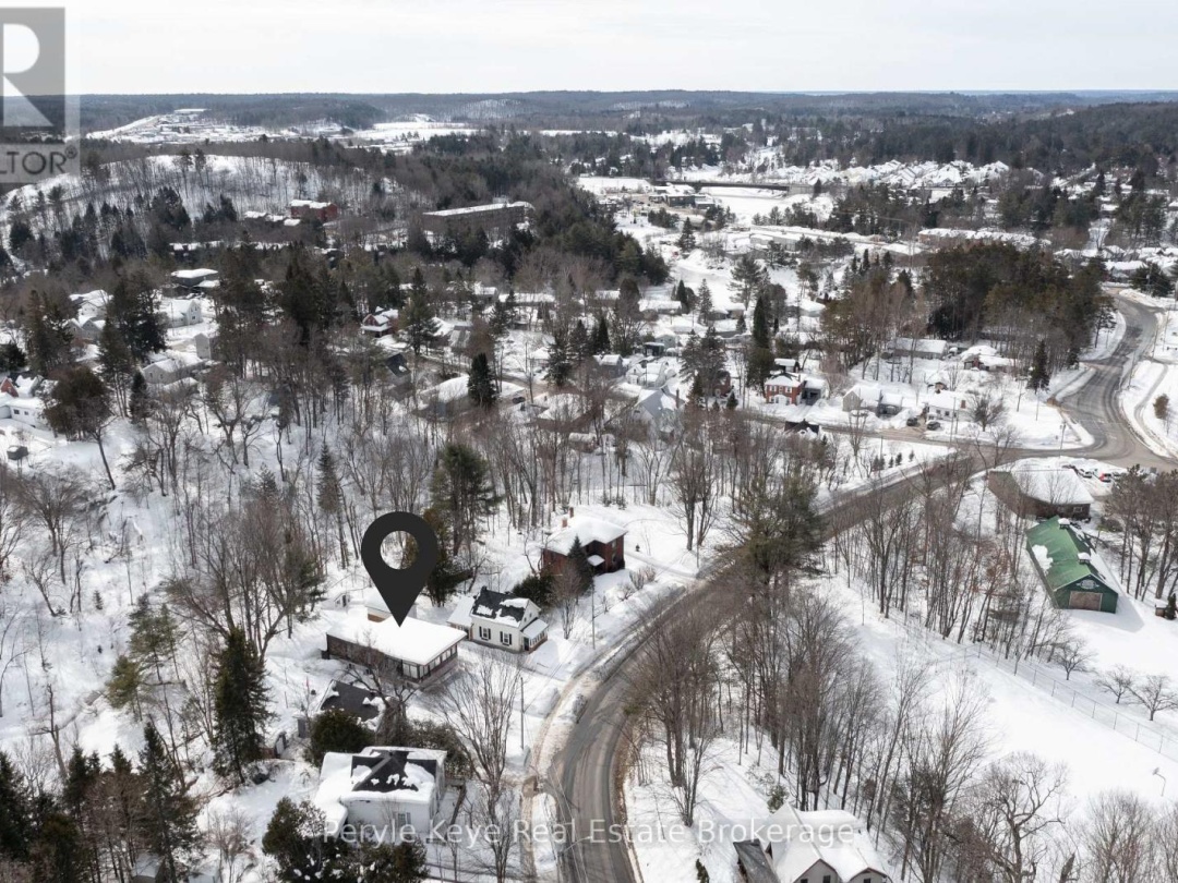 144 SHIER STREET, Bracebridge (Macaulay)