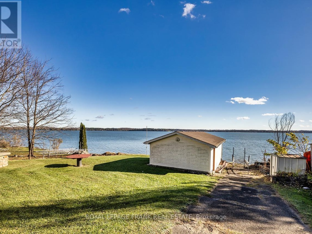 36 Summer Drive, Scugog Lake