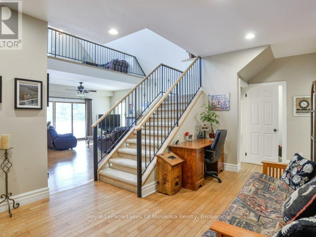 2411 HWY. 118 E. HIGHWAY, Bracebridge (Draper)
