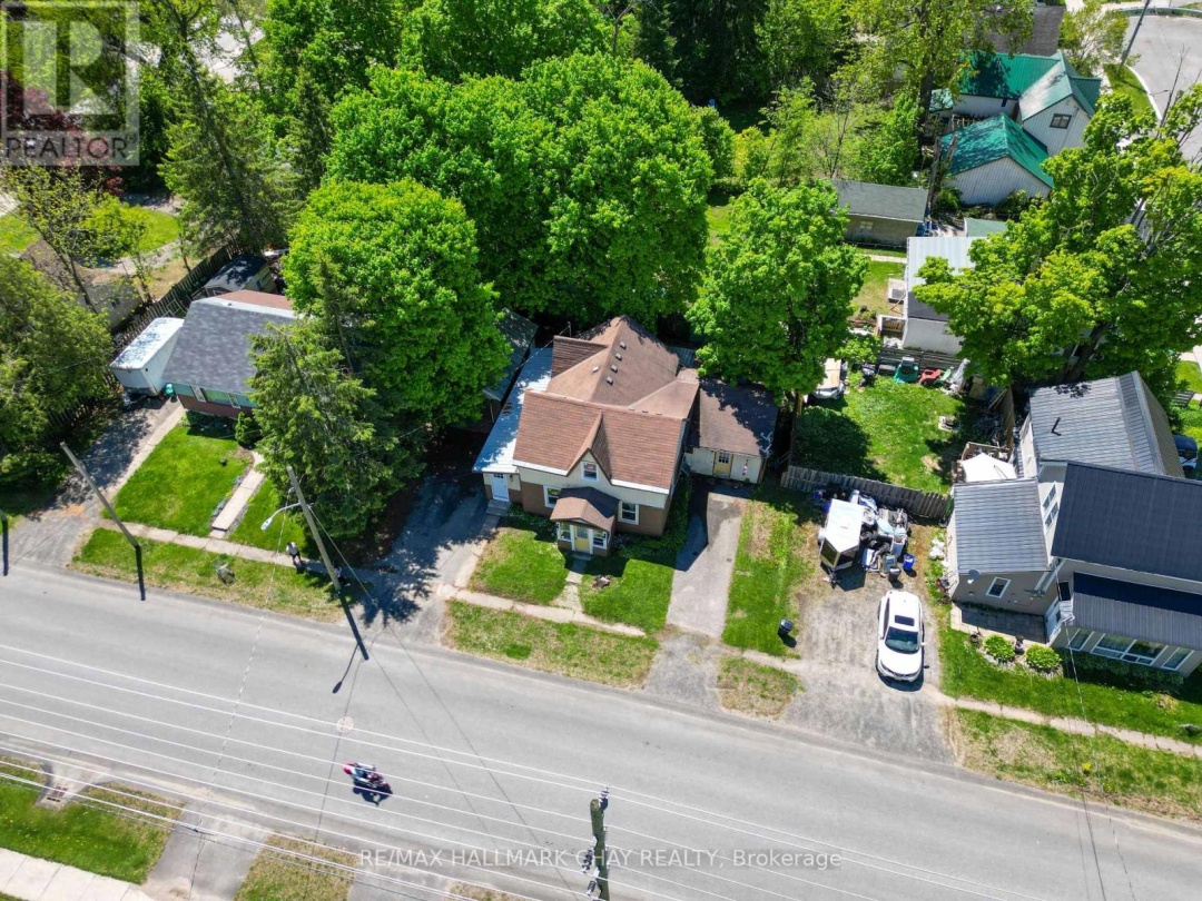 635 FIRST STREET S, Gravenhurst (Muskoka (S))