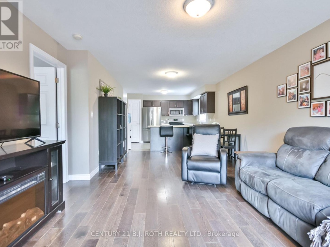 91 LUCY LANE, 