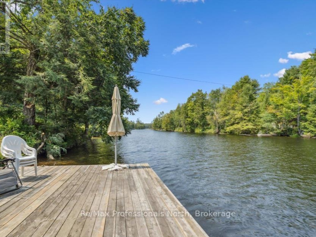 1042 RIVER HAVEN ROAD, Muskoka River