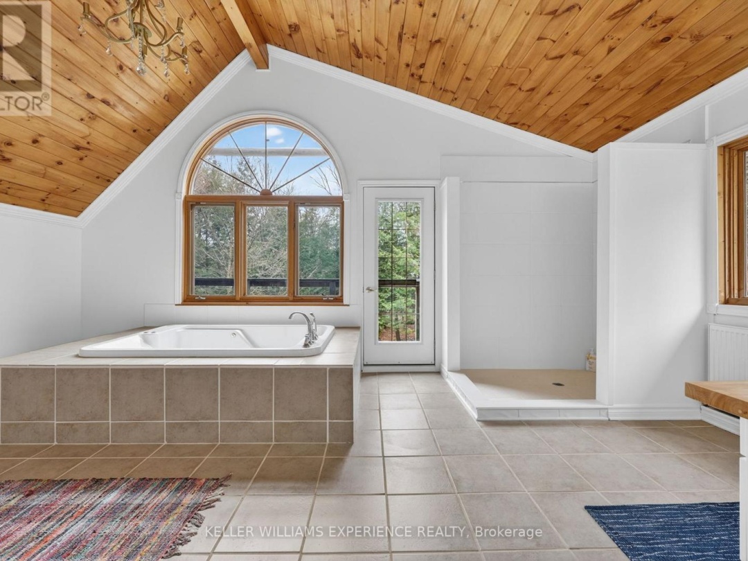 1115 SHERWOOD FOREST ROAD, Muskoka River