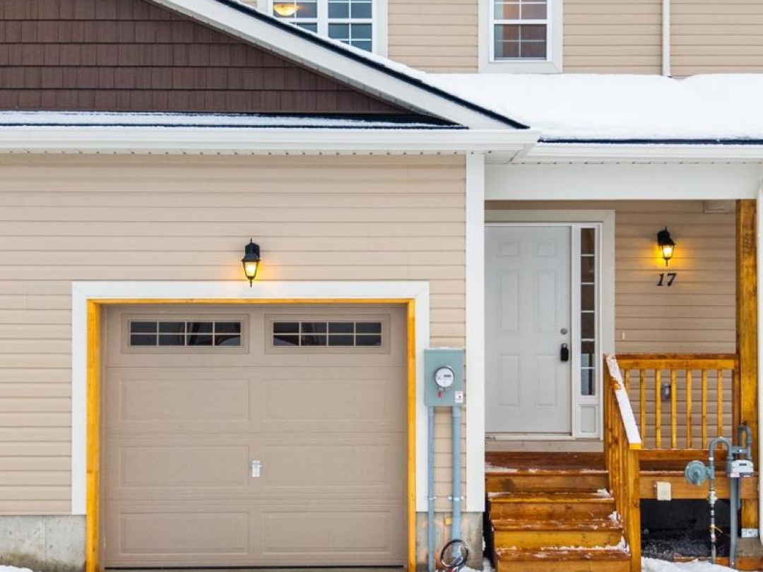 17 MCCONNELL CRESCENT, Bracebridge (Macaulay)