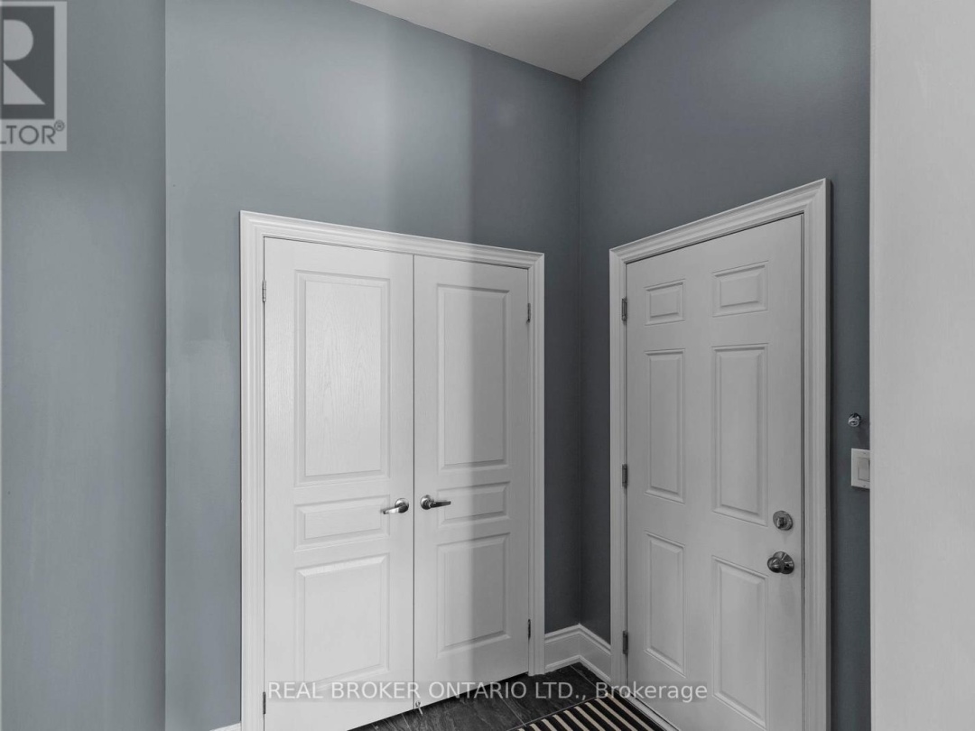 3032 MONARCH DRIVE, 