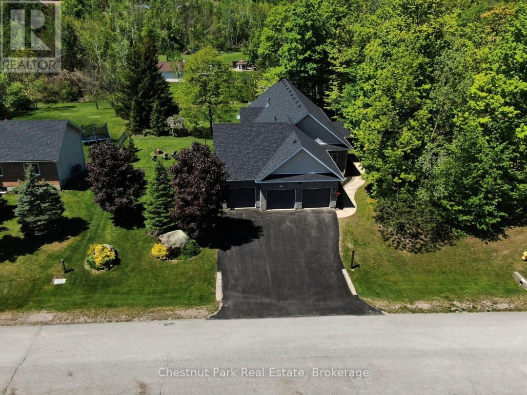 28 BOYD CRESCENT, Oro-Medonte (Moonstone)