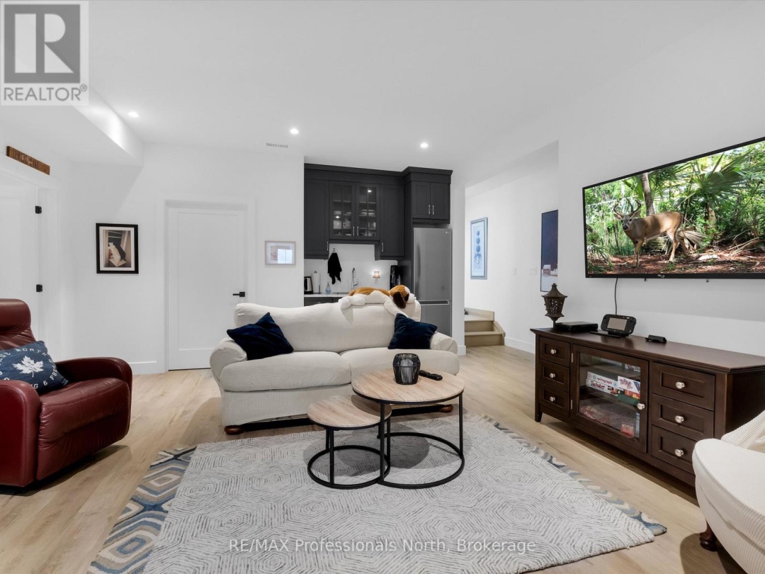 211 HOLDITCH STREET, 