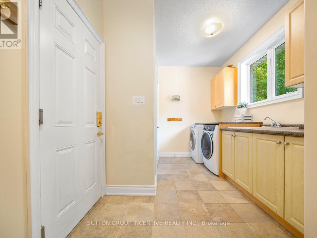 1882 PROVIDENCE LANE, Severn (Marchmont)
