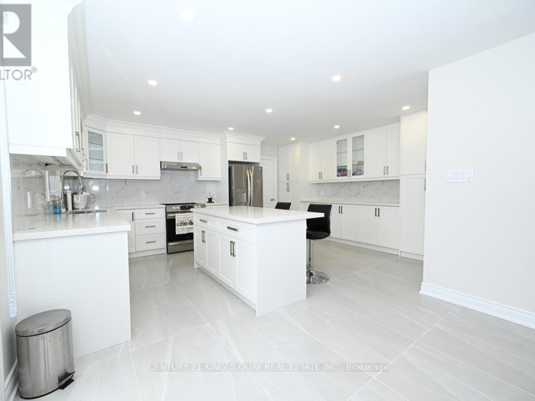 88 BAYSHORE DRIVE, Lake Simcoe