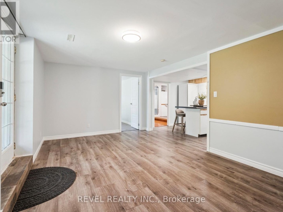 40 GREENWOOD CRESCENT, 