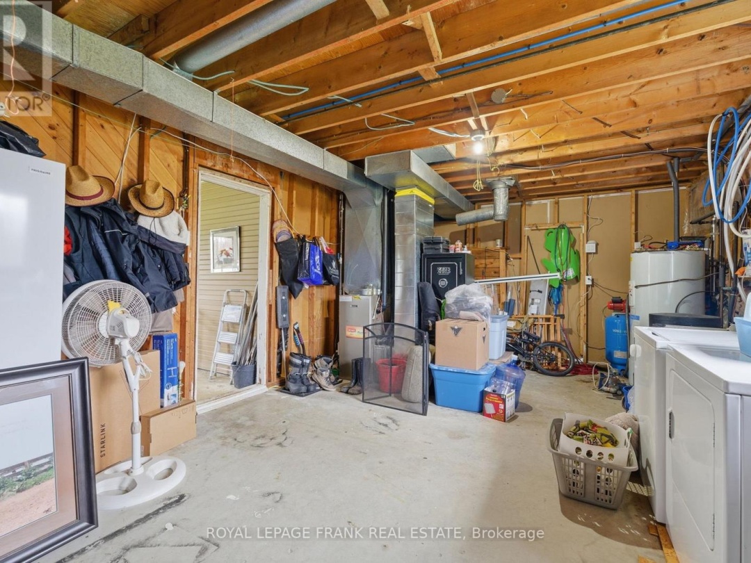 879 LINDEN VALLEY ROAD, Kawartha Lakes (Mariposa)