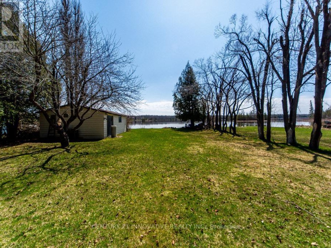 159 MCGUIRE BEACH ROAD, Canal Lake