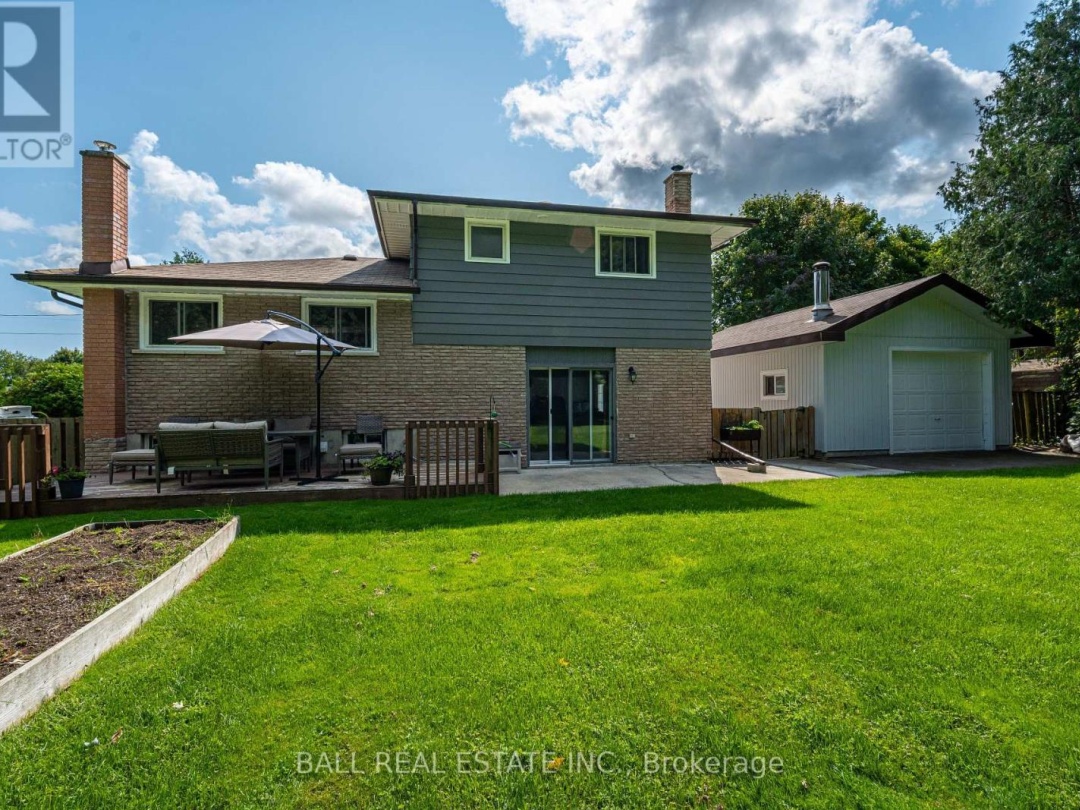 166 VICTORIA DRIVE, Sturgeon Lake