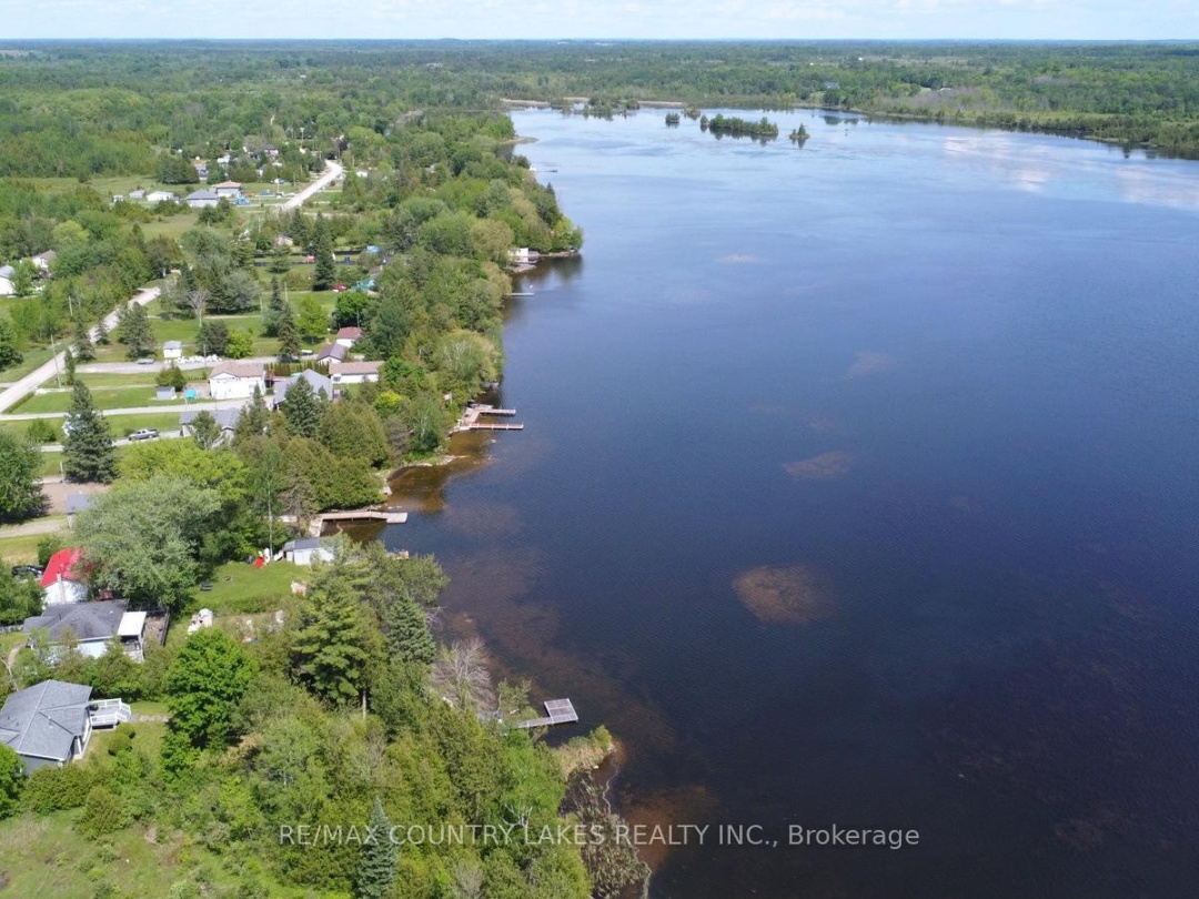 275 MCGUIRE BEACH ROAD, Canal Lake