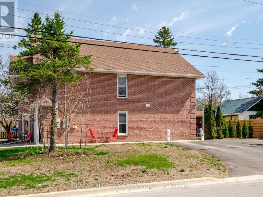 53 HELEN STREET, Kawartha Lakes (Bobcaygeon)