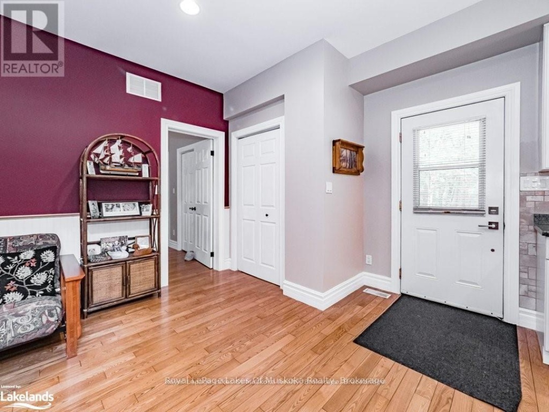 2411 HWY. 118 E. HIGHWAY, Bracebridge (Draper)