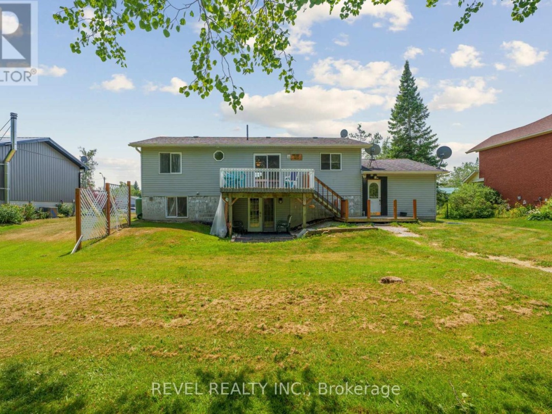 40 GREENWOOD CRESCENT, 