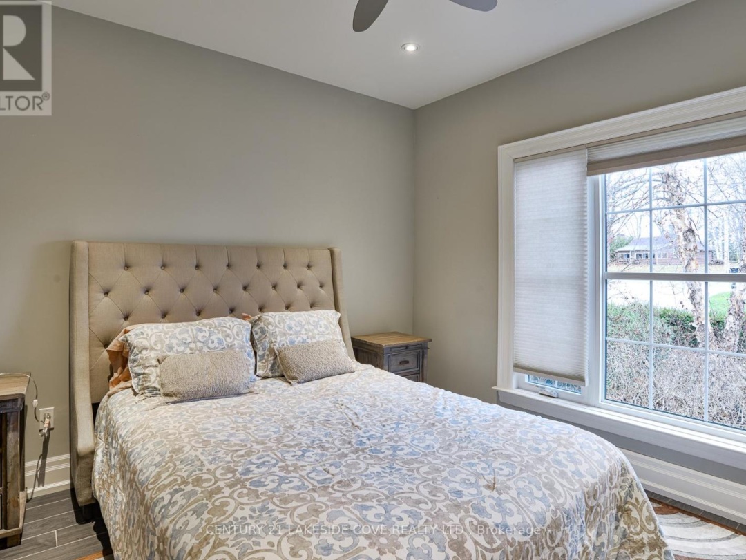 51 Ridge Avenue, Lake Simcoe