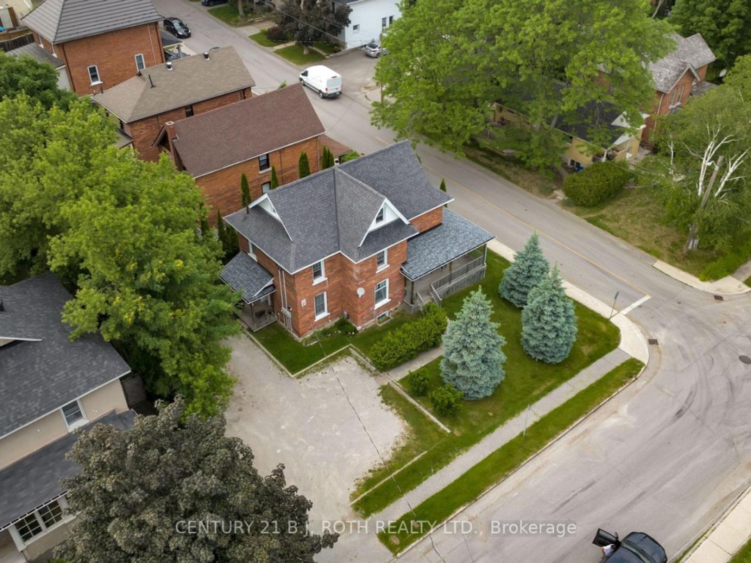 165 PARKVIEW AVENUE, 