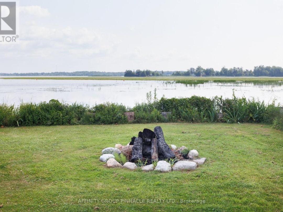 11 LAKEVIEW CRESCENT, 