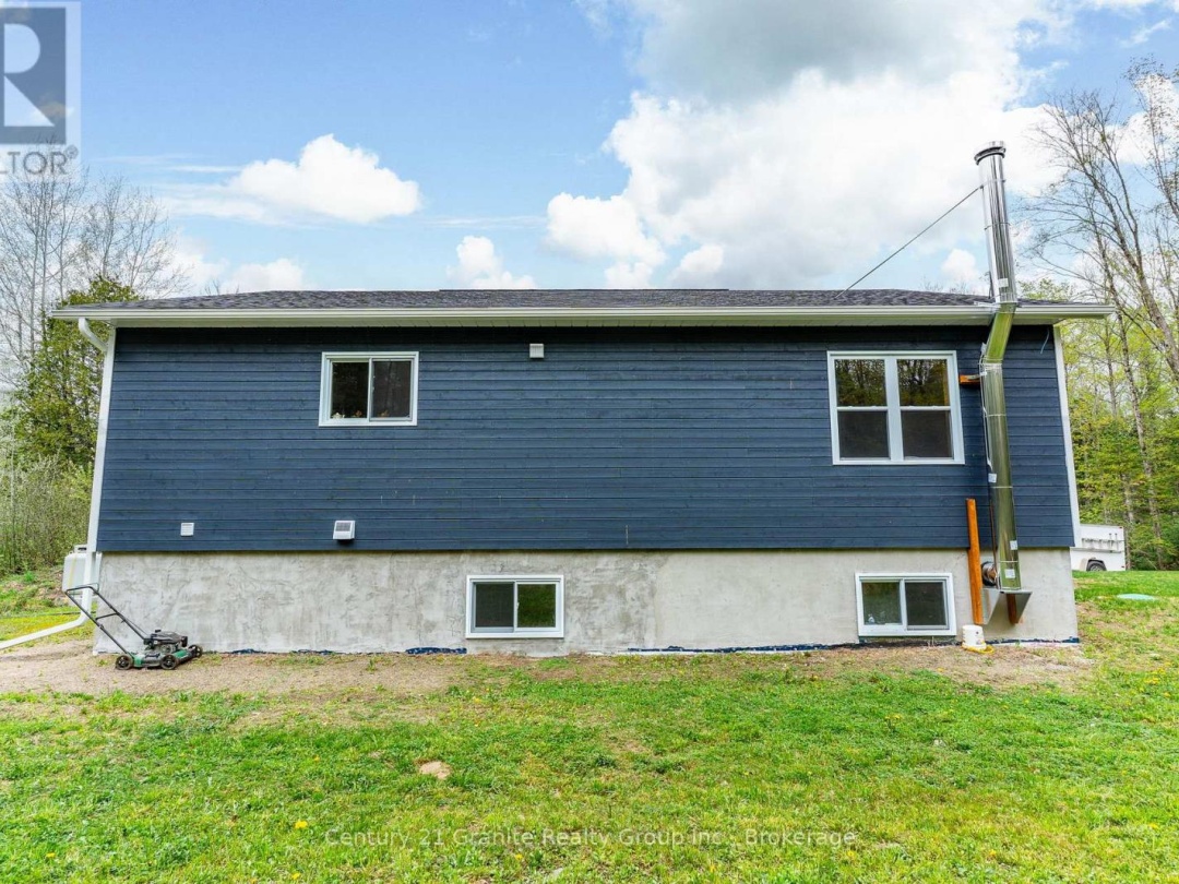 10498 HIGHWAY 118, Algonquin Highlands (Stanhope)