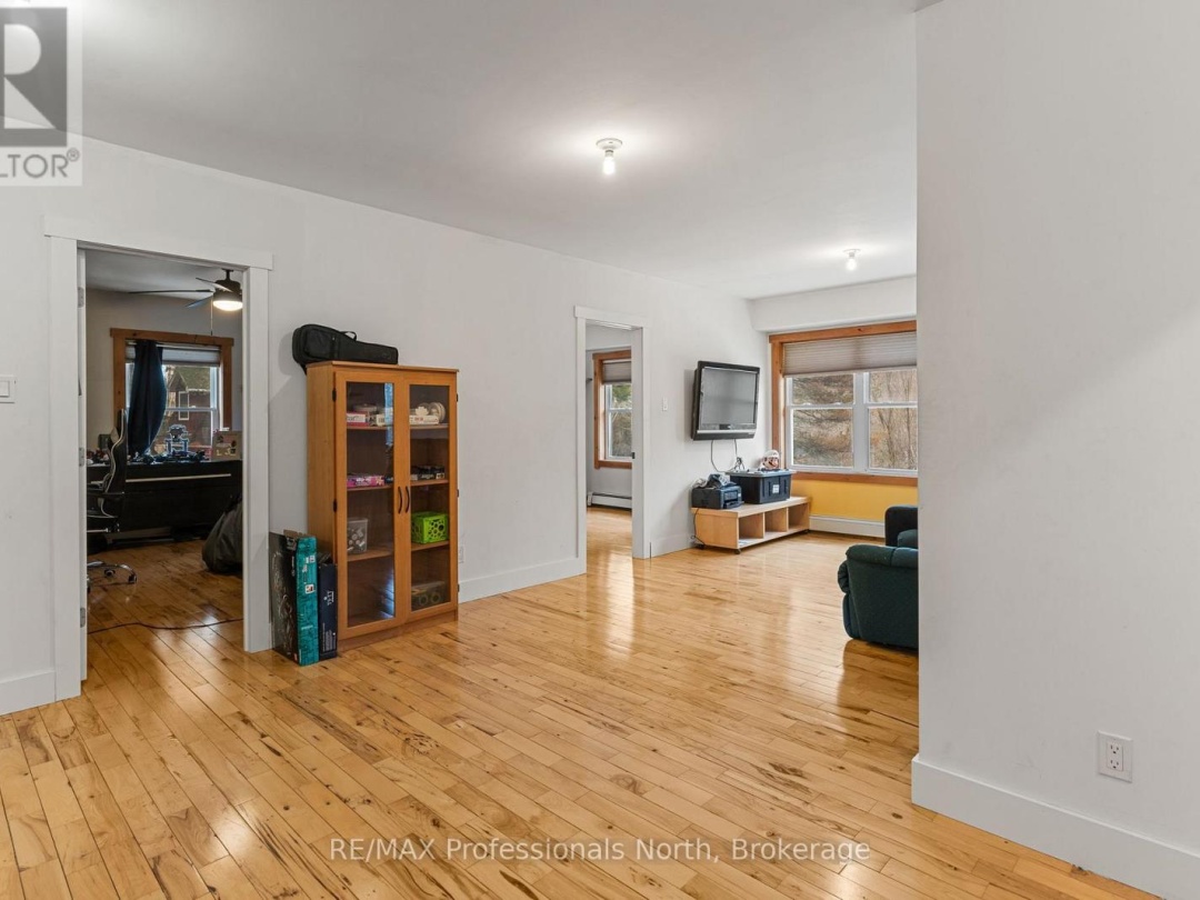 1127 BOBCAYGEON ROAD, Minden Hills (Anson)