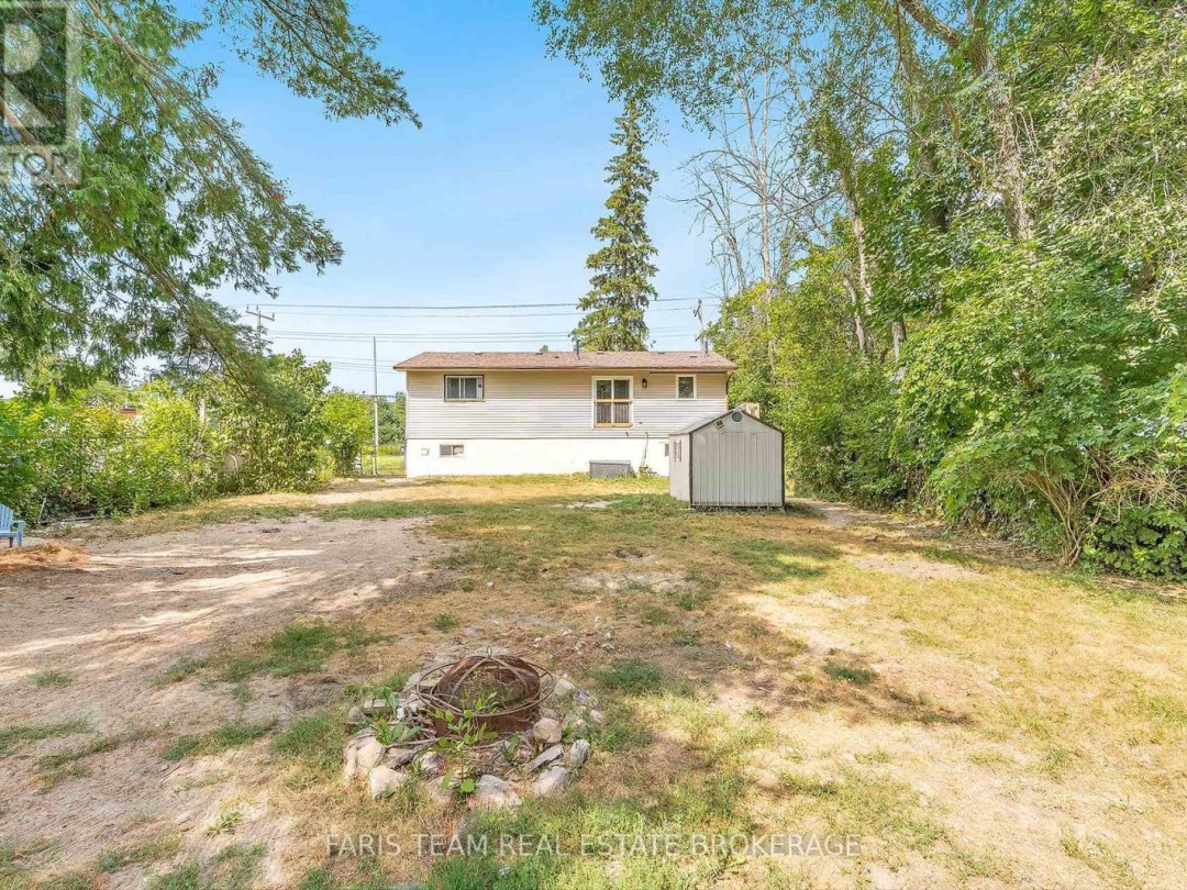 8304 COUNTY ROAD 169, 