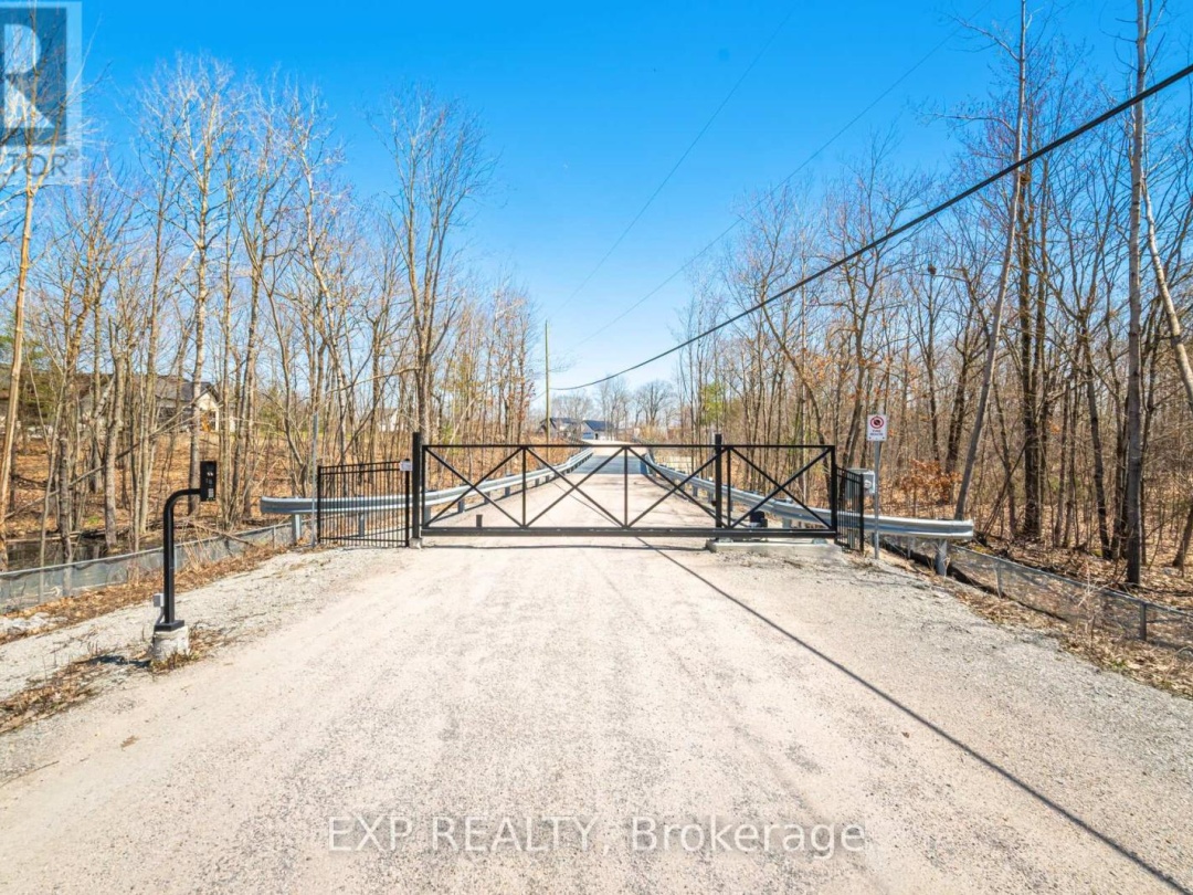 3421 RUSSELL DRIVE, Gloucester Pool