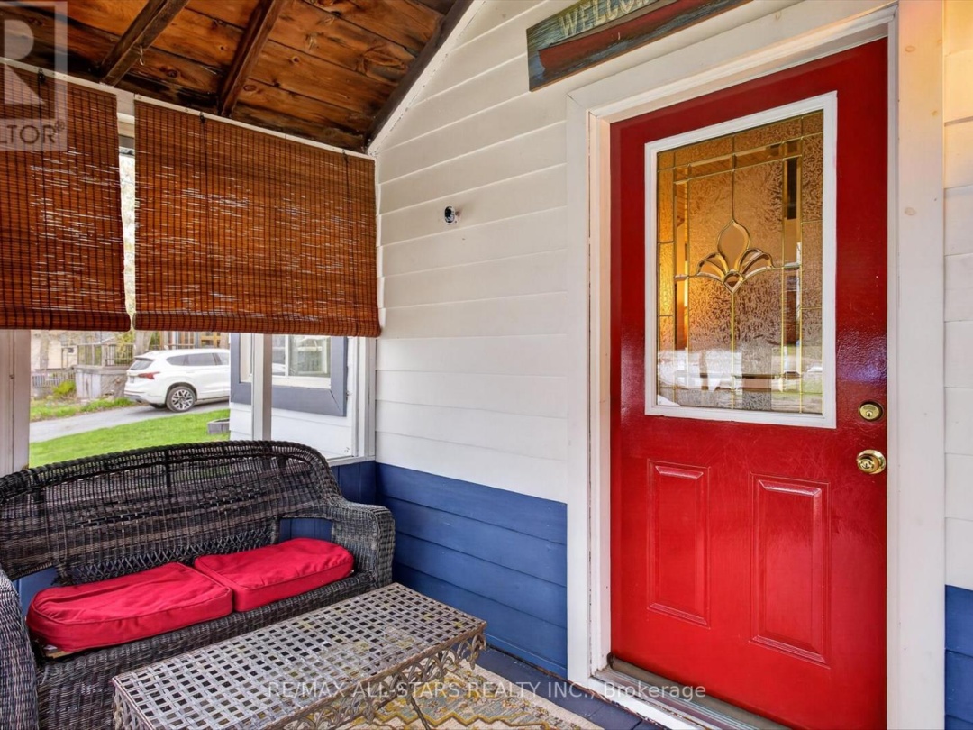 2 ELDER STREET, Sturgeon Lake