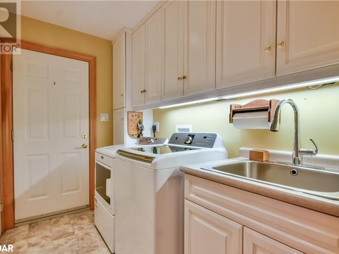 3931 MENOKE BEACH Road, 