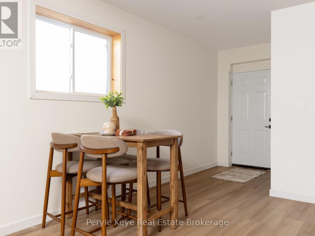 144 SHIER STREET, Bracebridge (Macaulay)