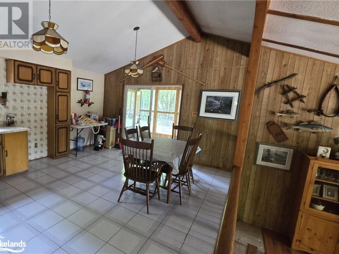 33 Houston Lane, Otter Lake