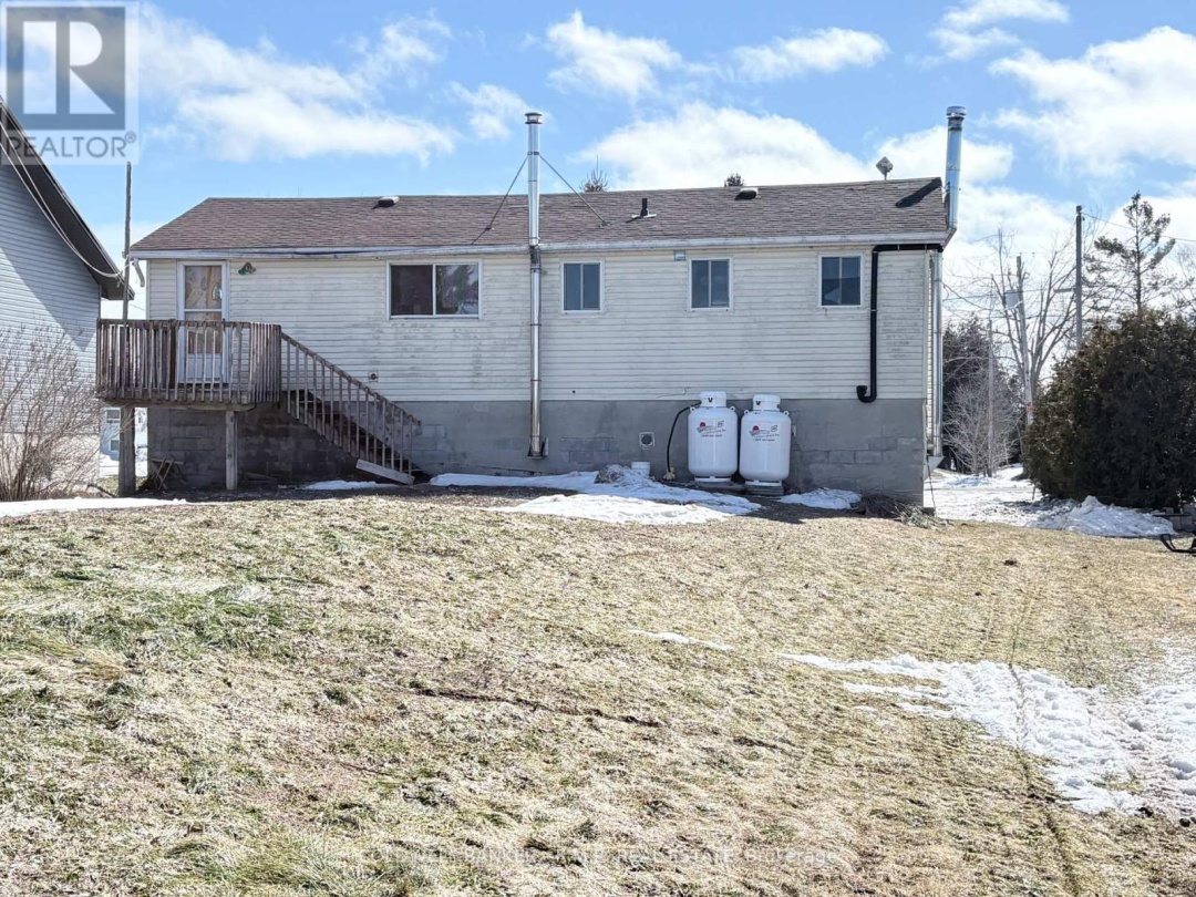 268 MCGUIRE BEACH ROAD, Canal Lake