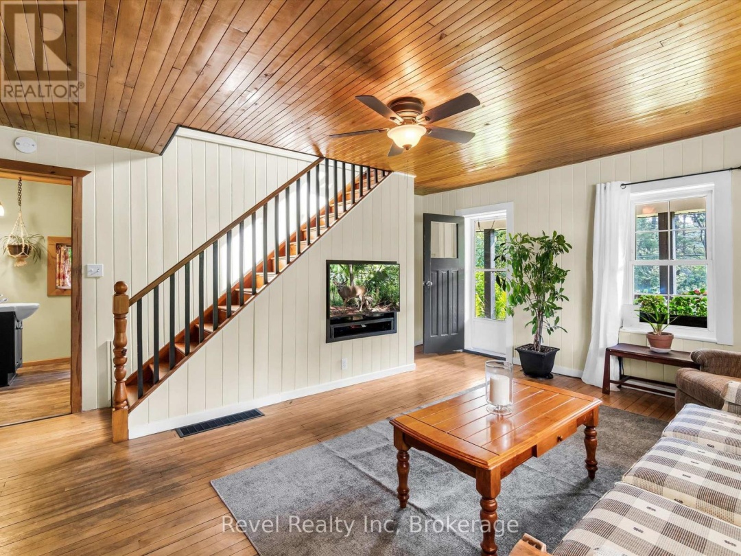 1070 OLD VICTORIA ROAD, 
