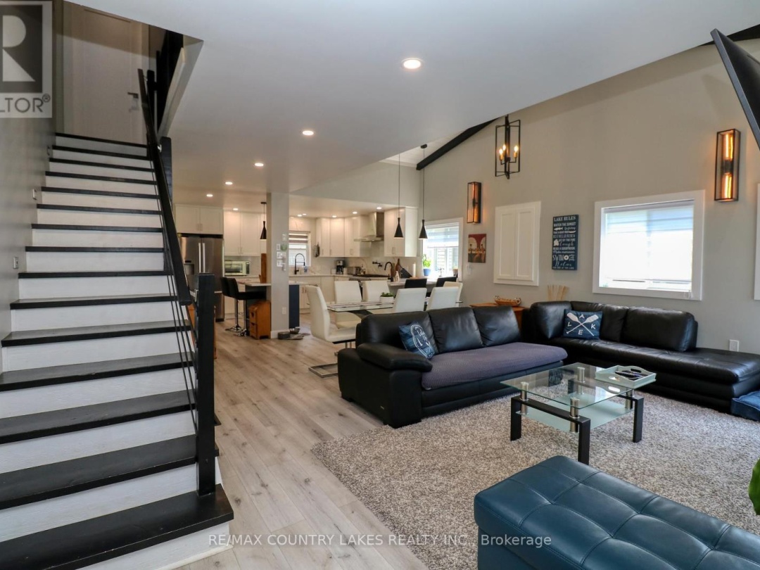 104 THE STEPS ROAD, 