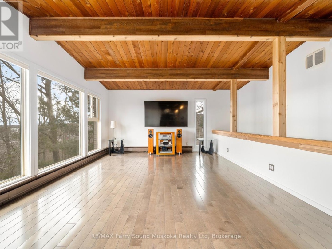 8 SUNSET AVENUE, Georgian Bay