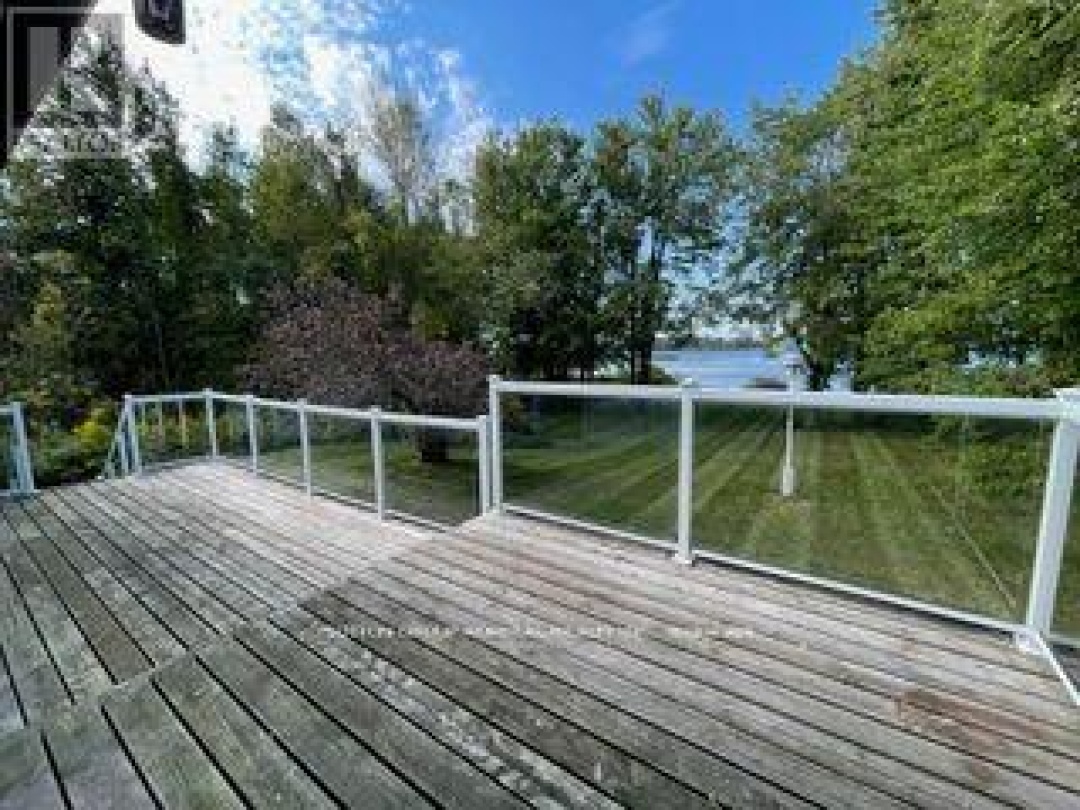 182 BAYSHORE DRIVE, Barnstable Bay