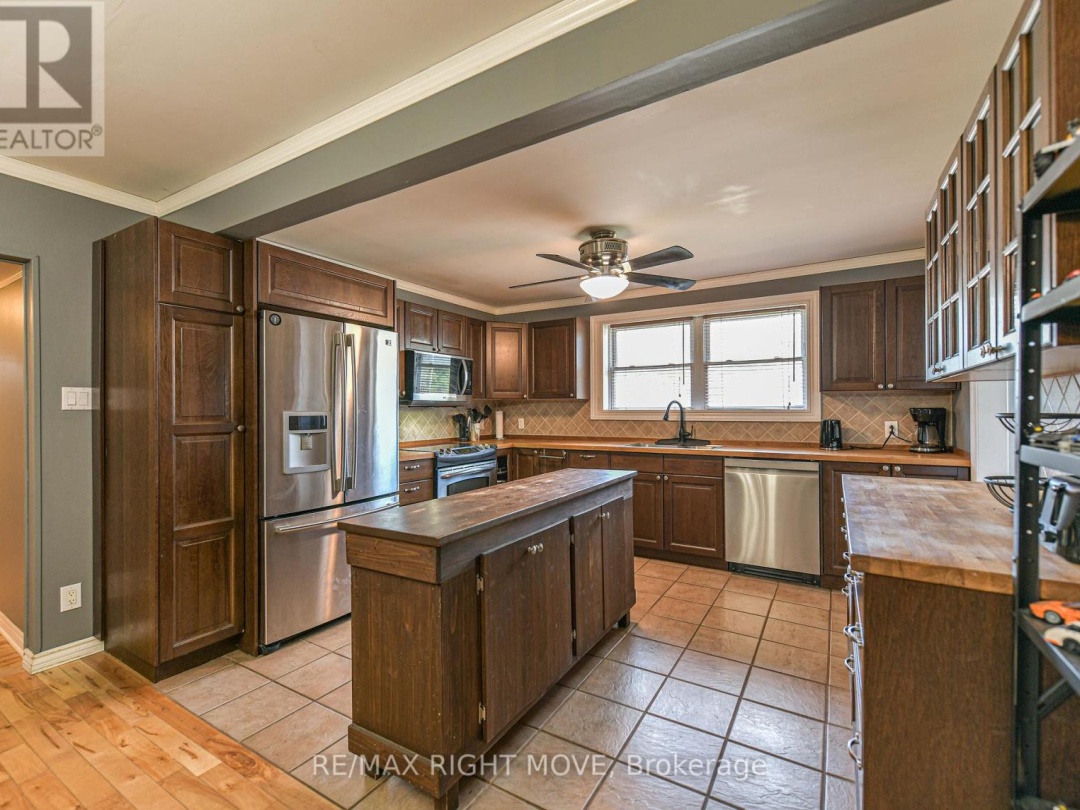 3323 PARK ROAD, 