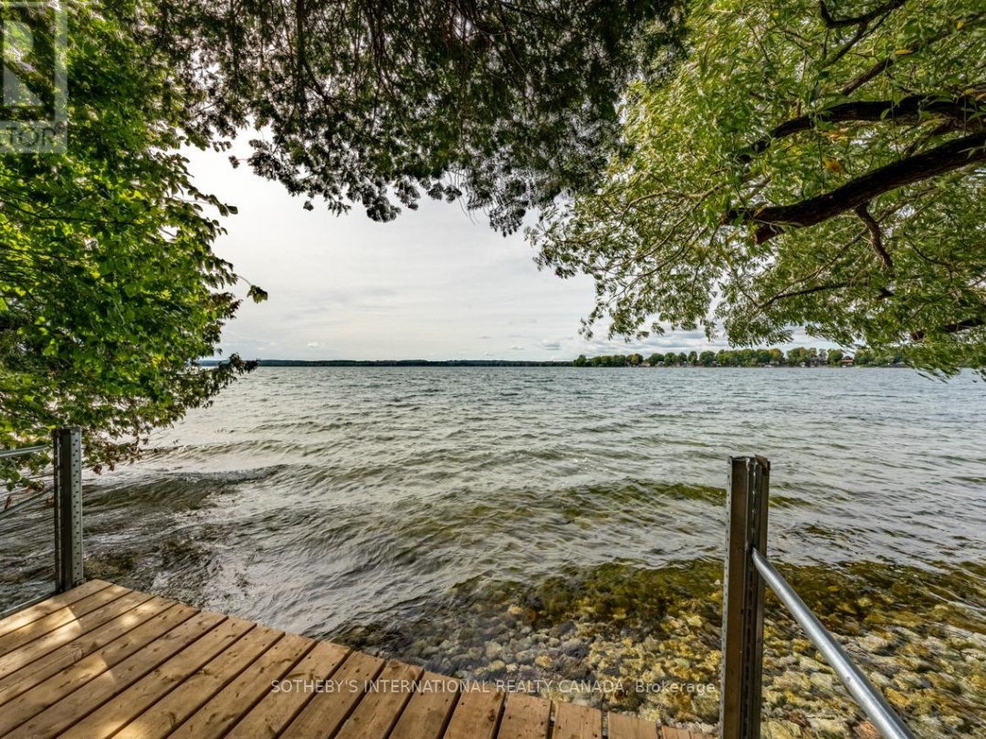 1 & 2 IVY LANE, Lake Simcoe